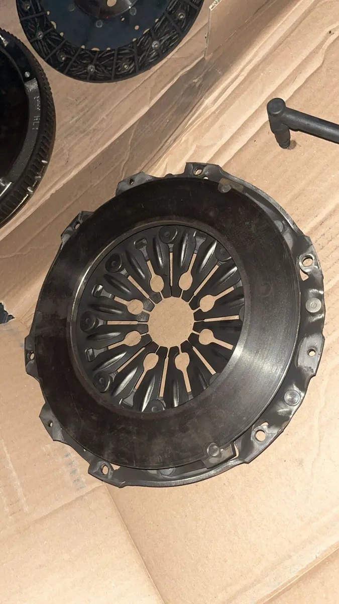Valeo Clutch Kit - Image 4