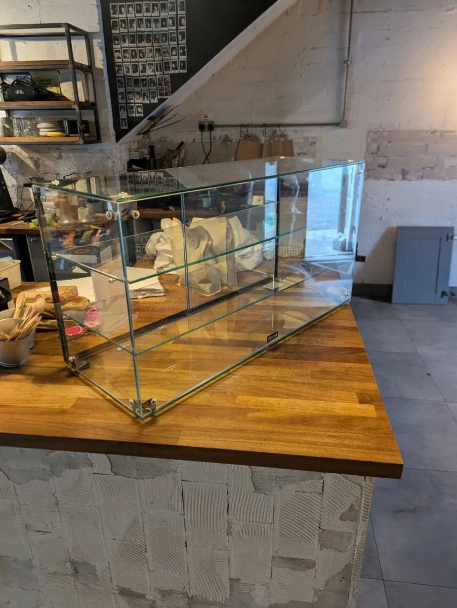 Cafe Closure Contents - Image 4