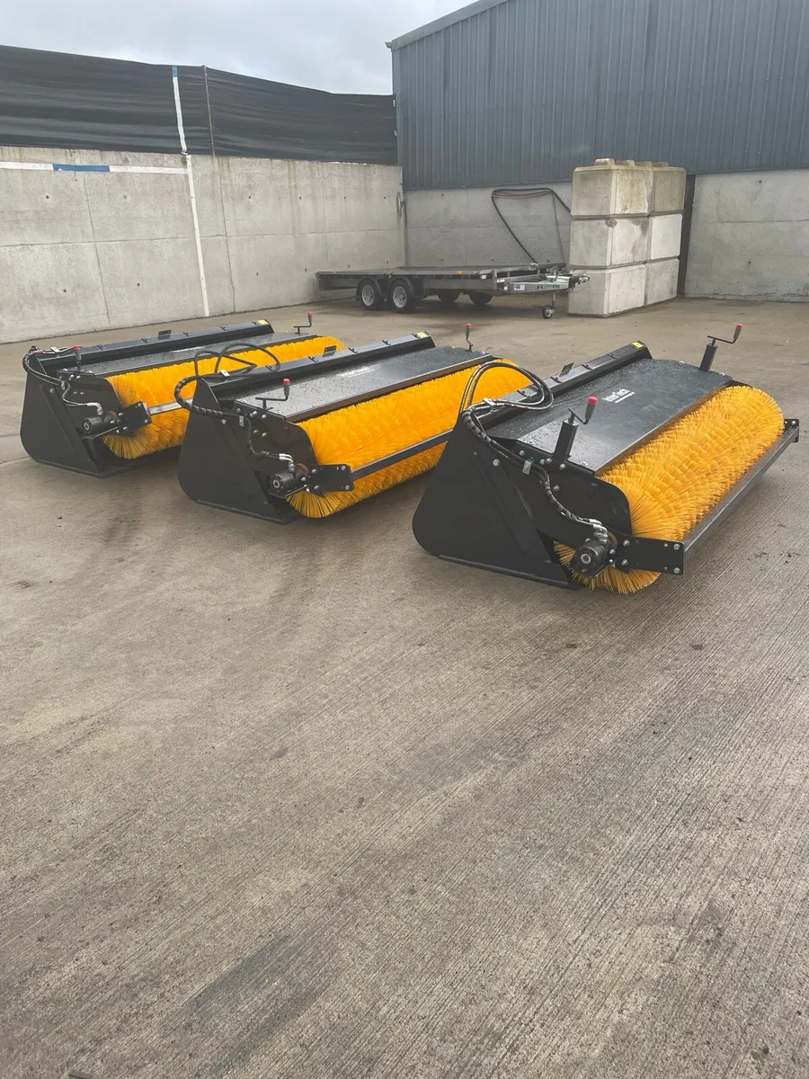Road Sweeper - Image 2
