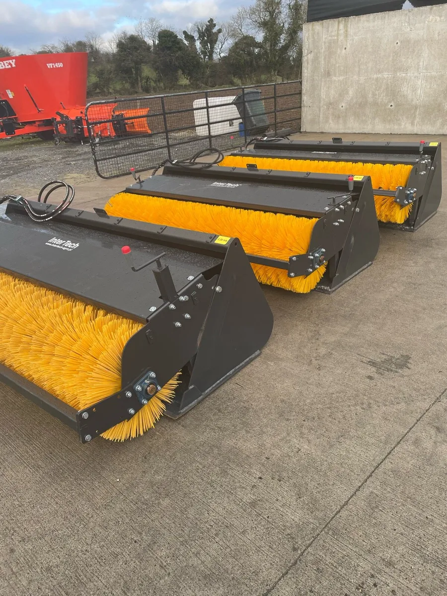 Road Sweeper - Image 3