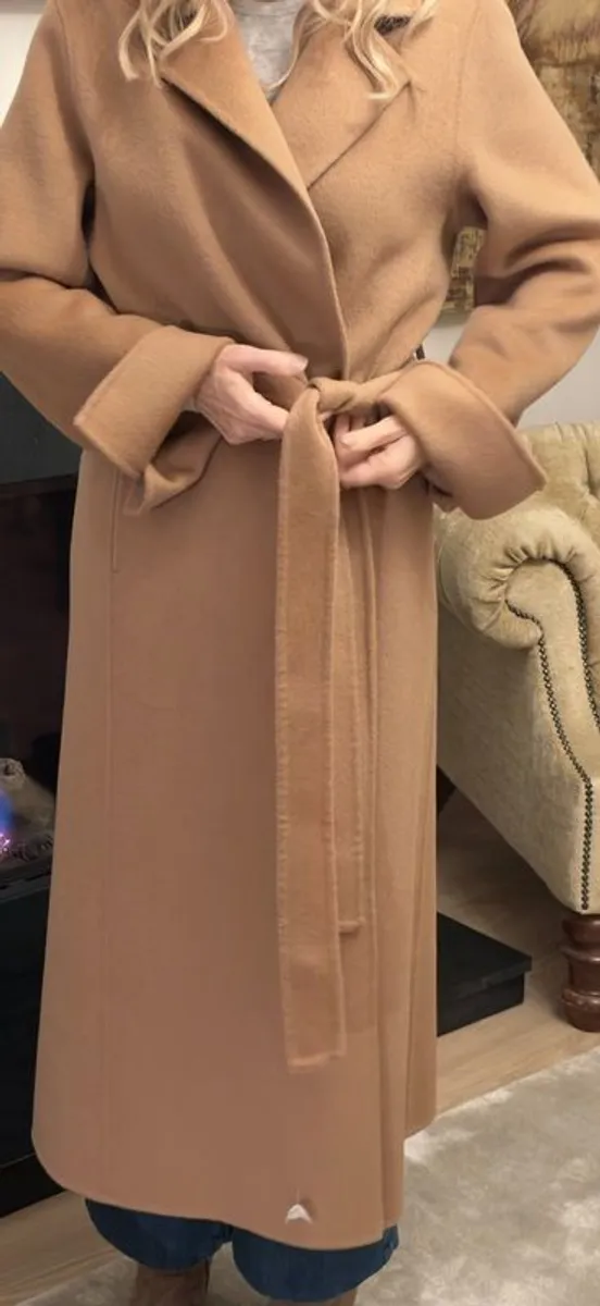 Ladies cashmere coat - Image 1