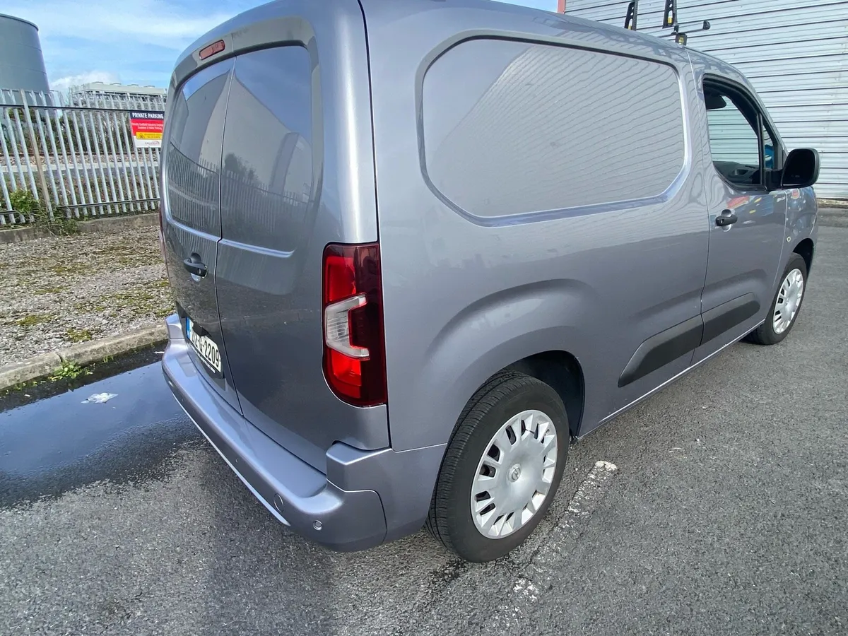 Opel Combo - Image 4