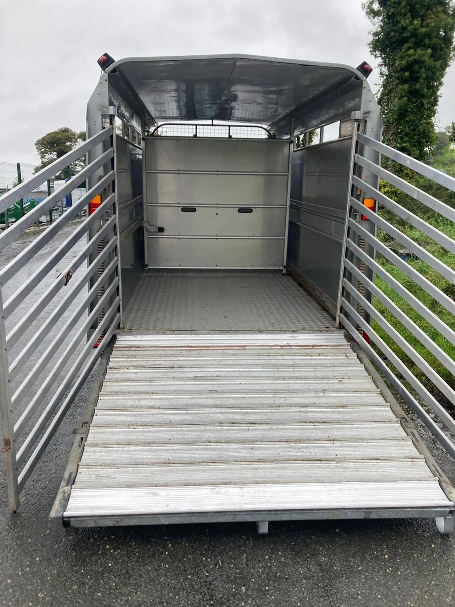 2016 Ifor Williams TA510 12ft Cattle Trailer - Image 3