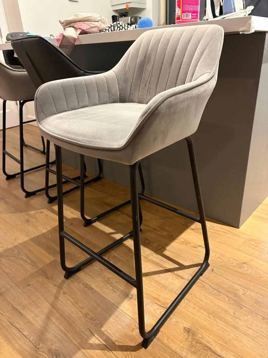 Kitchen Island Chairs - Image 1