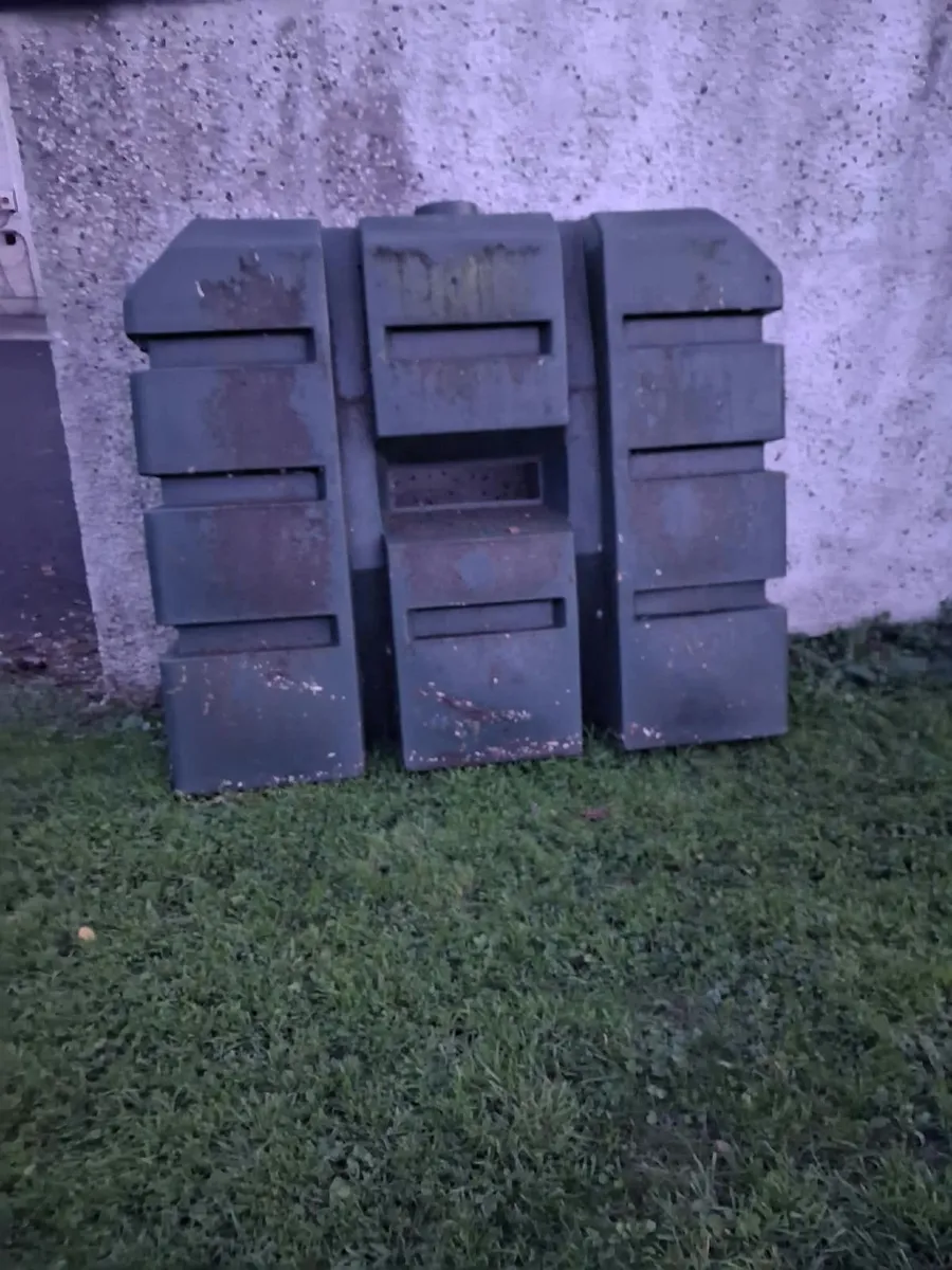 Free 900ltr oil tank