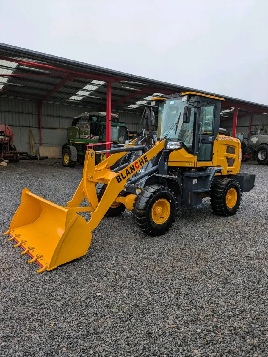 Blanche Farm Loader - Image 2