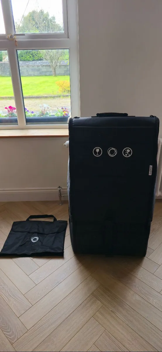 Baby and toddler travel system - Cybex & Bugaboo - Image 4
