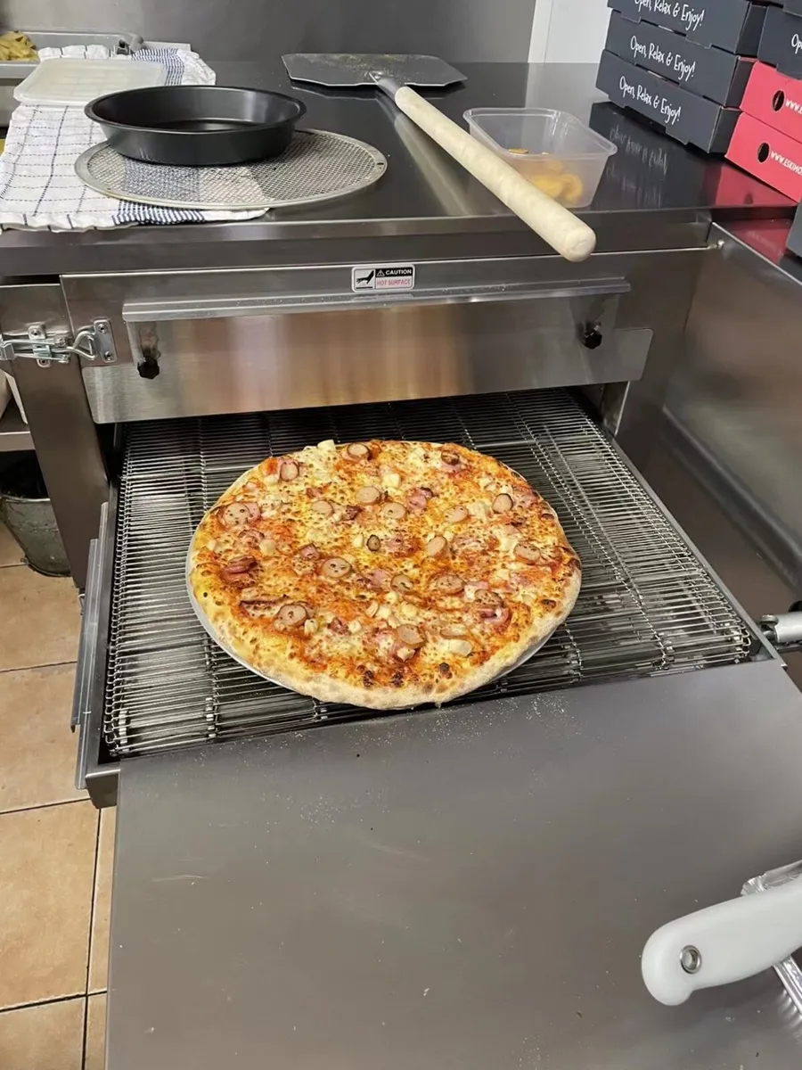 Pizza oven - Image 1