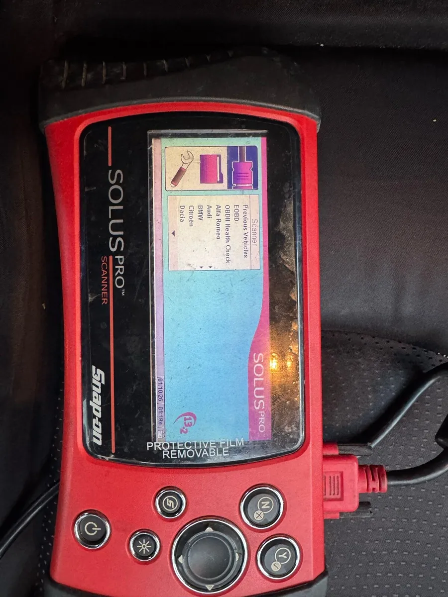 Snap on Solus Pro Car Diagnostic Tool - Image 1
