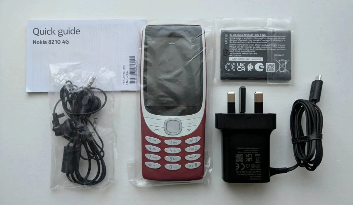 Nokia 8210 4G SIM Free - Image 1