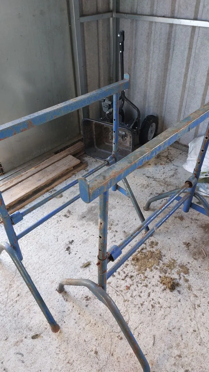 Steel trestles