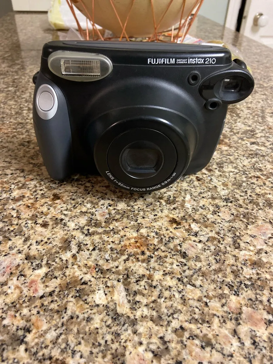 Fujifilm. Instax. 210.  Camera - Image 1