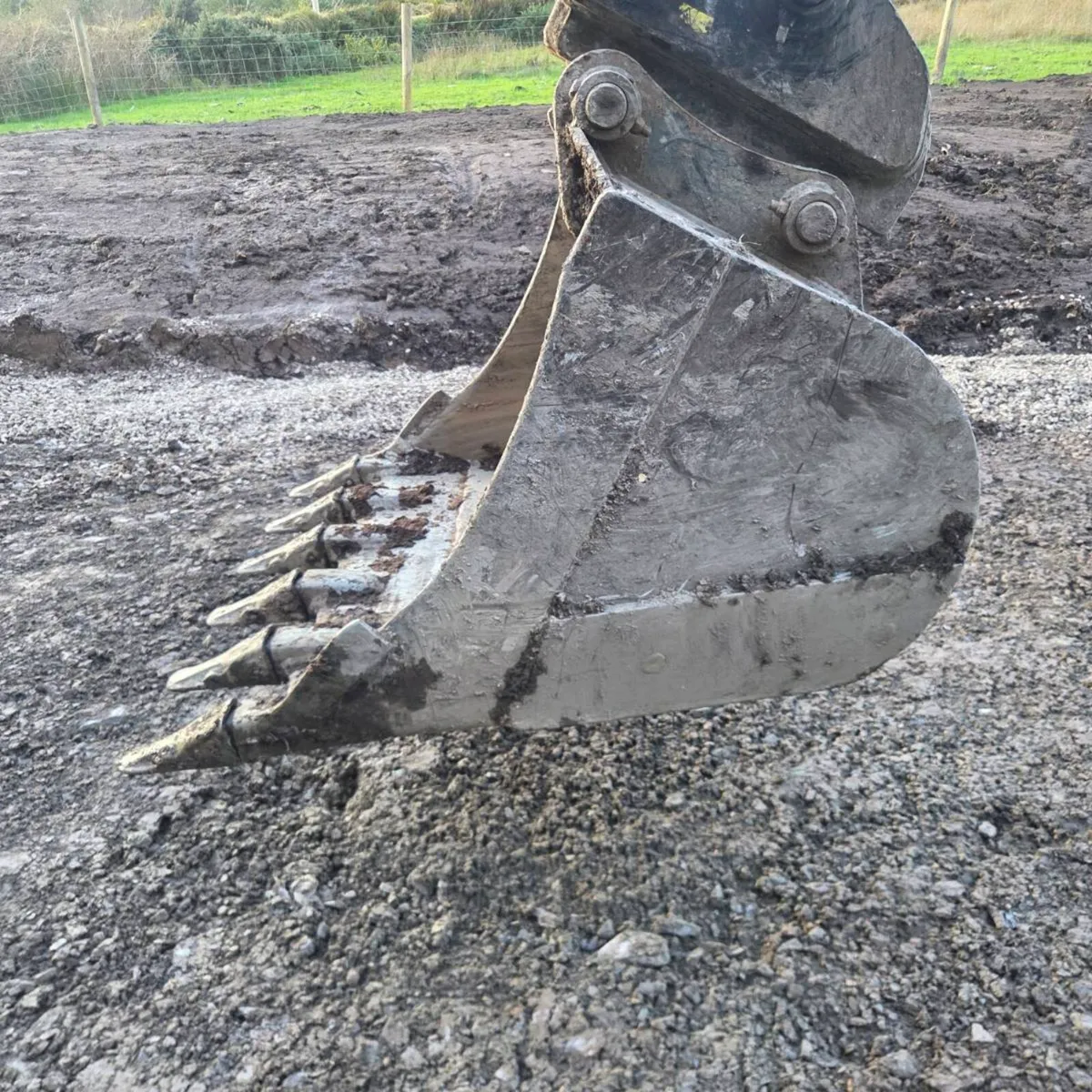 Scott 4ft digging bucket - Image 4