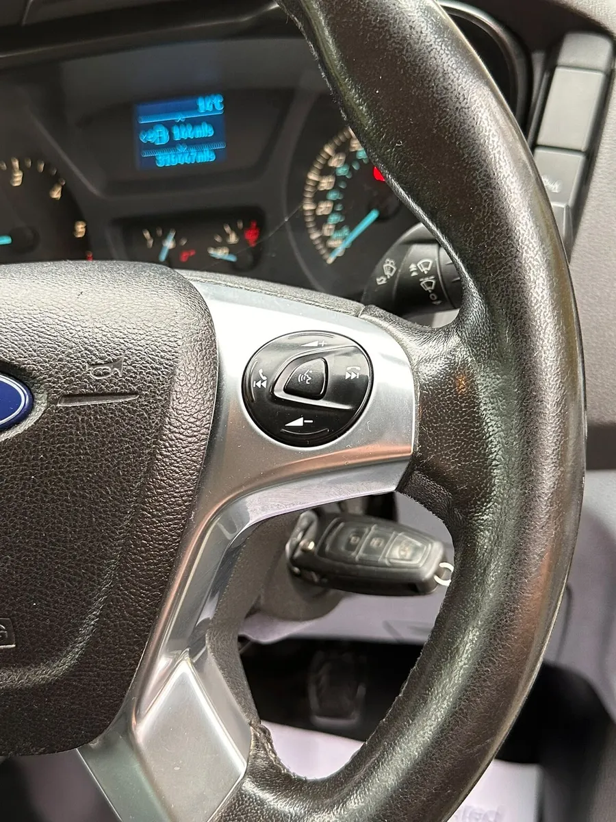 Ford Transit - Image 2