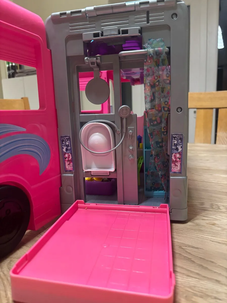 Barbie Dream Camper Van Playset - Image 3