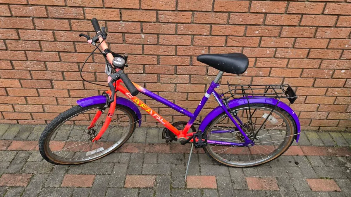 Girls KENT bike - Image 2