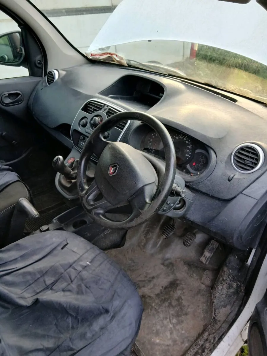 Renault kangoo Breaking parts - Image 3