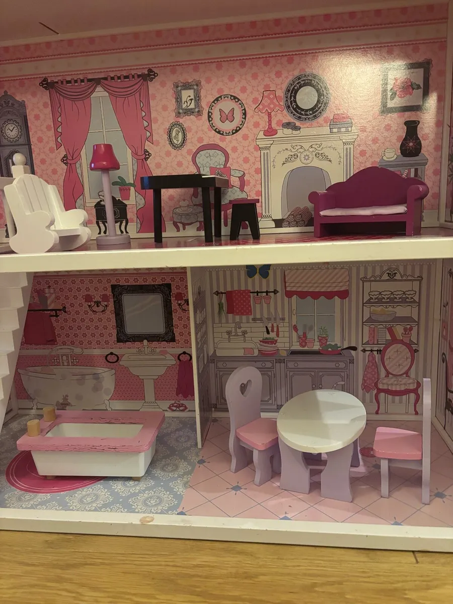Wooden Dolls House - Image 4