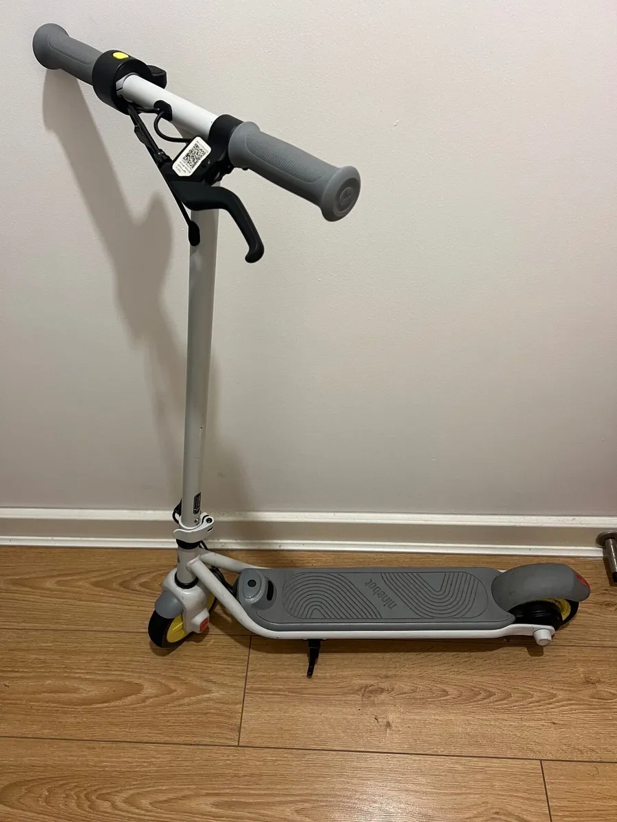 Kids e-Scooter - Image 1