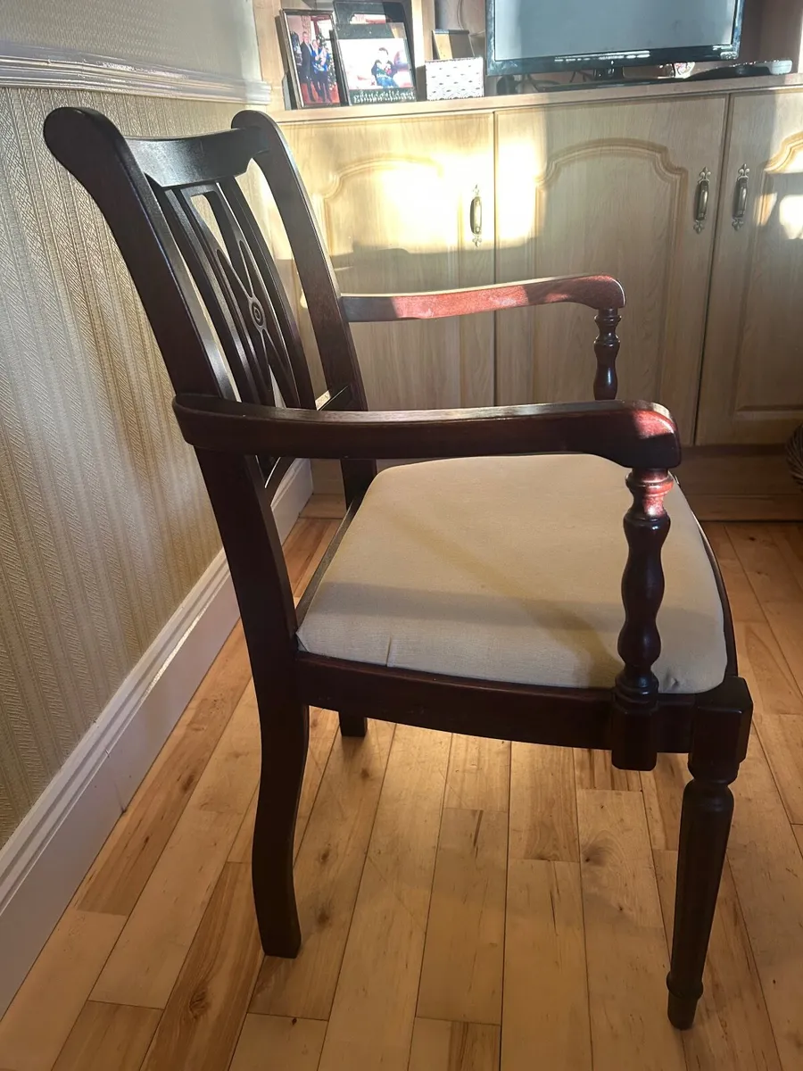 Antique mahogany dining table and chairs - Image 4