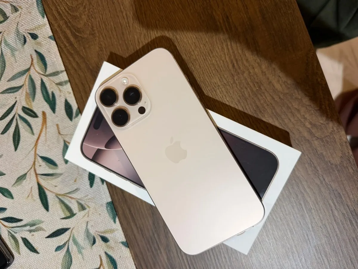 iPhone 16 Pro Max - Image 1