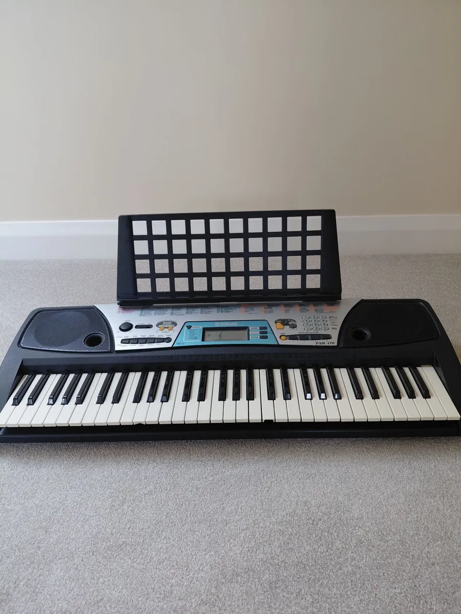 Yamaha Keyboard - Image 2