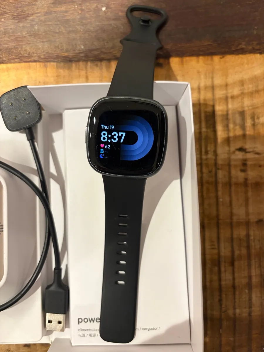 fitbit google versa 4 - Image 2