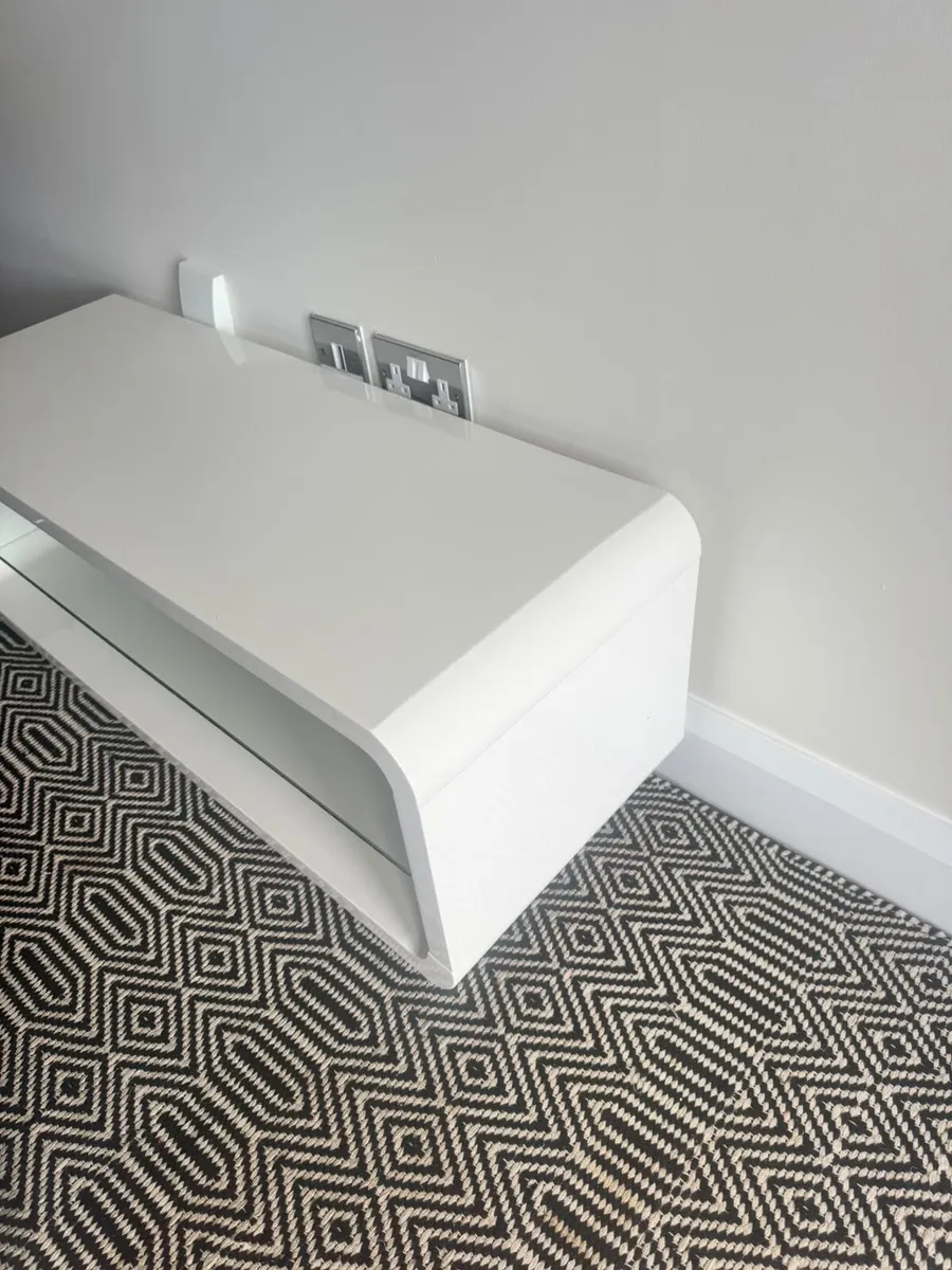 Coffee table & Tv stand - Image 4