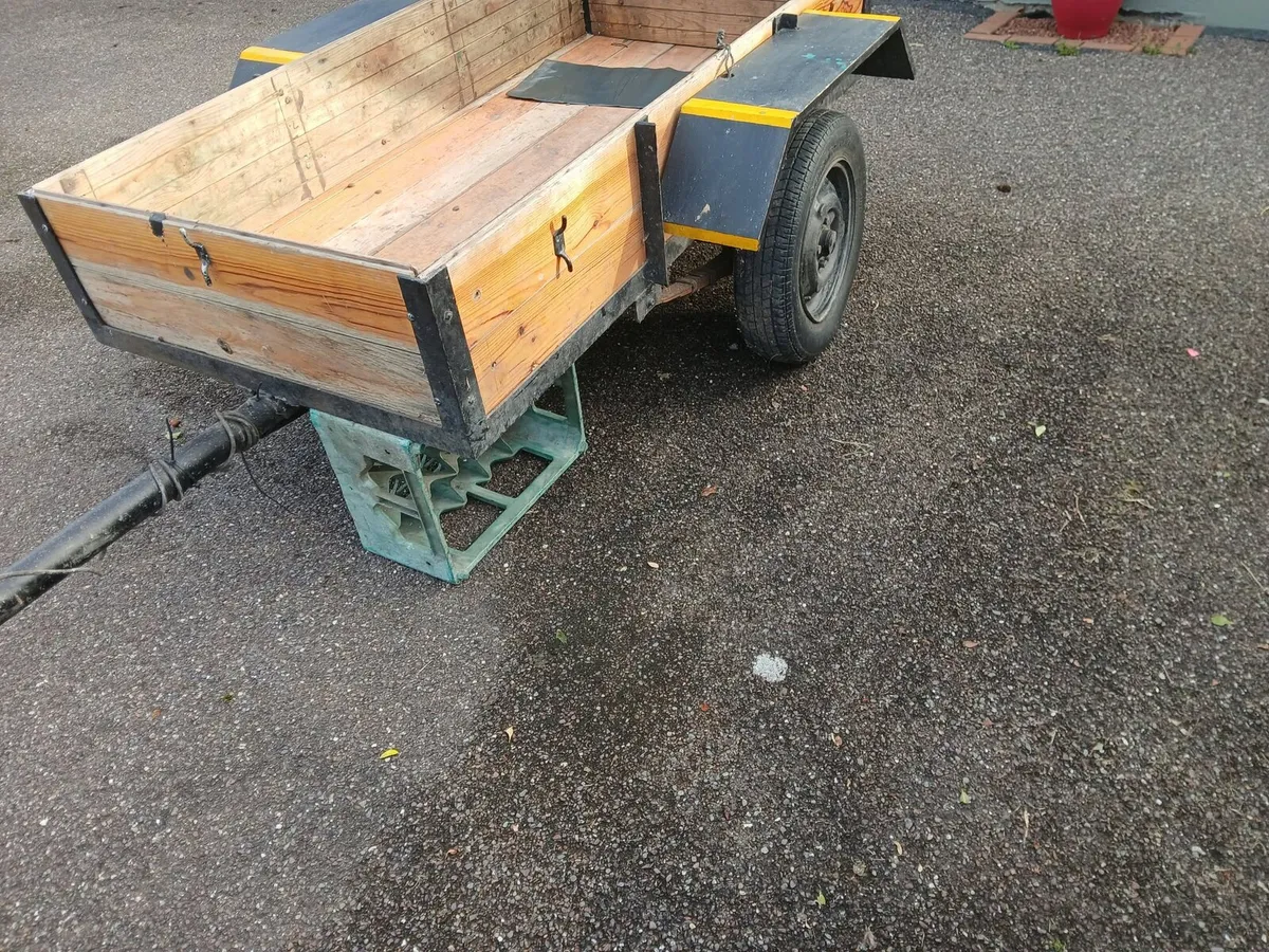 Trailer - Image 2