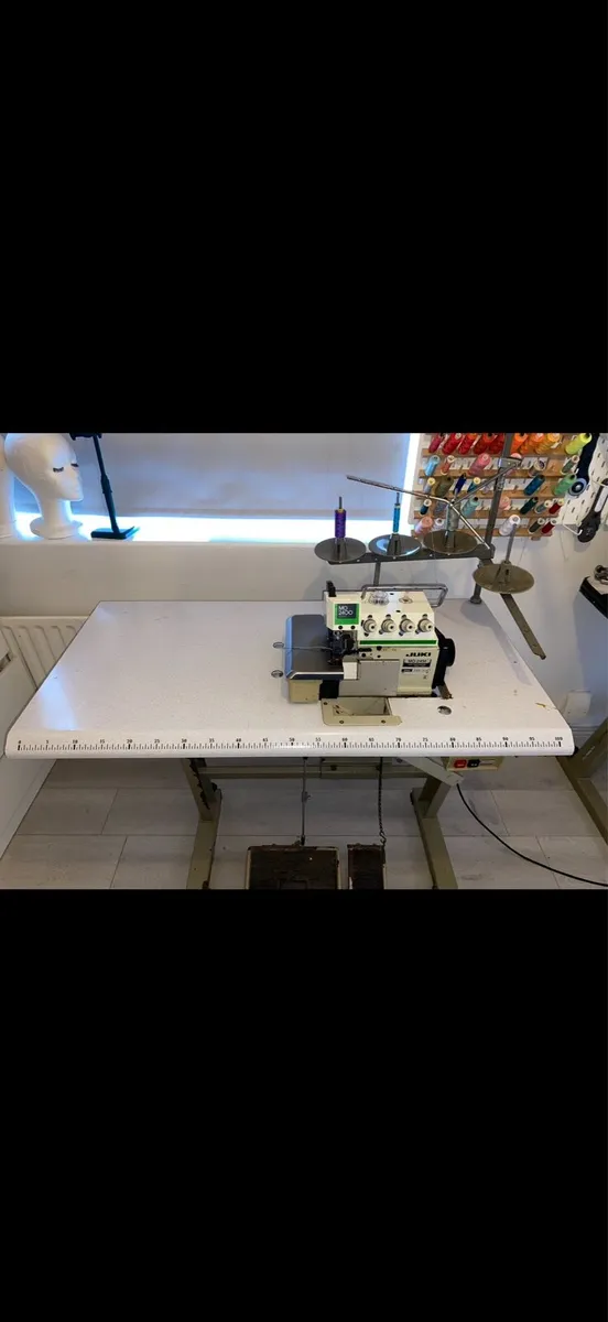 Juki MO 2414 rolled hem industrial overlocker - Image 3