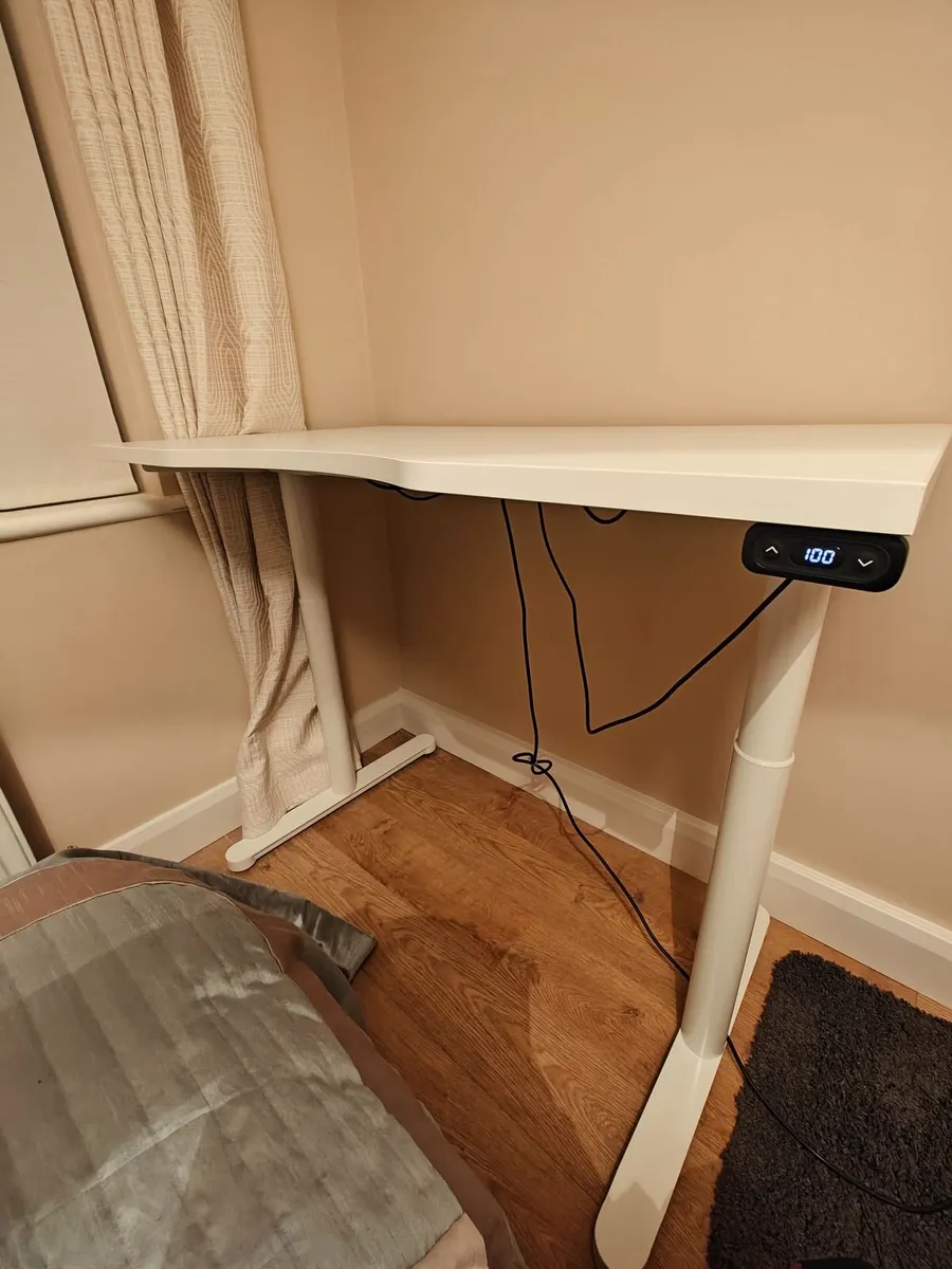 Adjustable standing work desk - Image 4