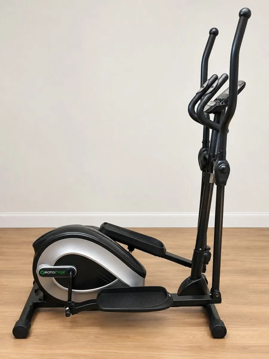 Crosstrainer Elliptical exercise machine - Image 1