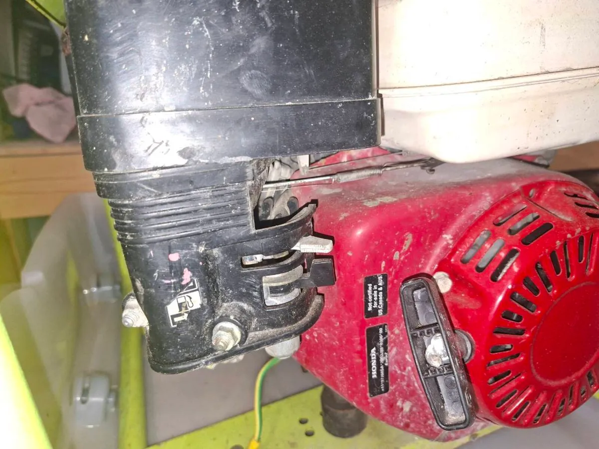 Pramac E4000 Petrol Generator. 110v - Image 3