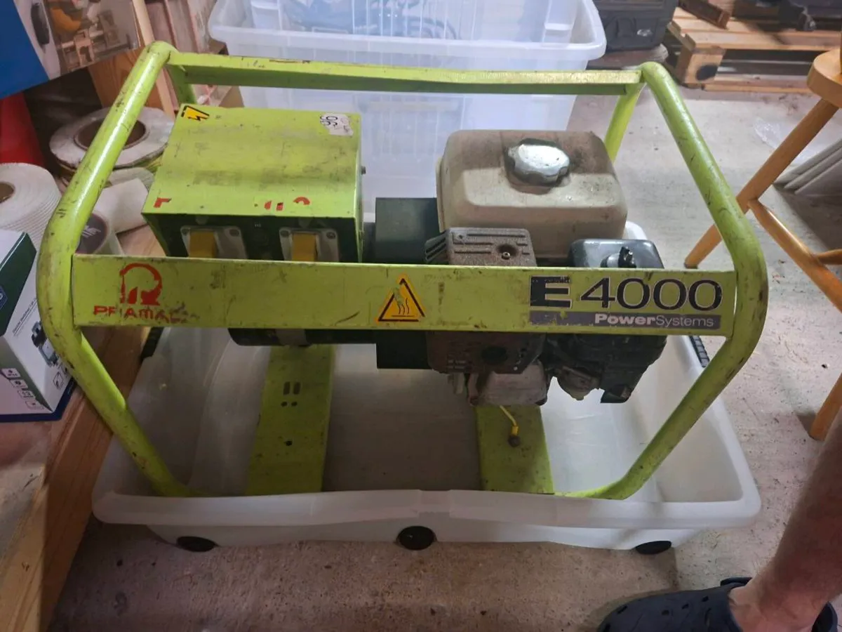 Pramac E4000 Petrol Generator. 110v - Image 2