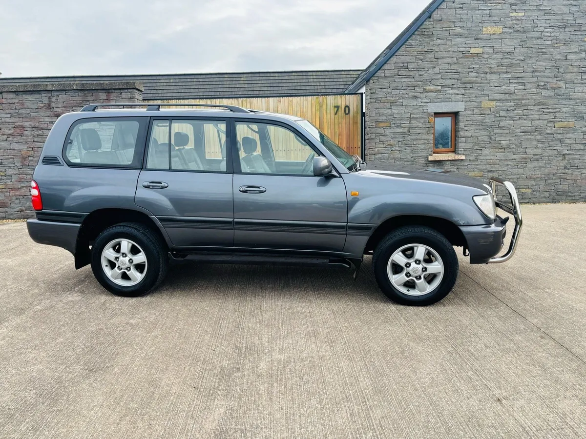 Toyota Landcruiser Amazon - Image 1