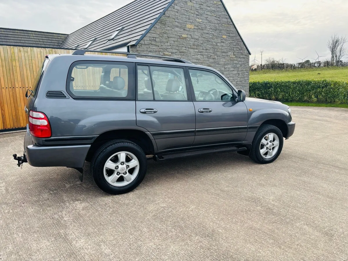Toyota Landcruiser Amazon - Image 3