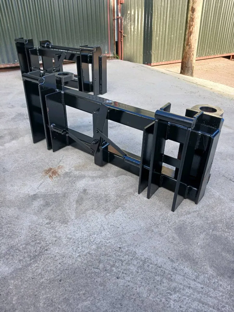 Pinnacle Fabrication Loader Adaptors - Image 1