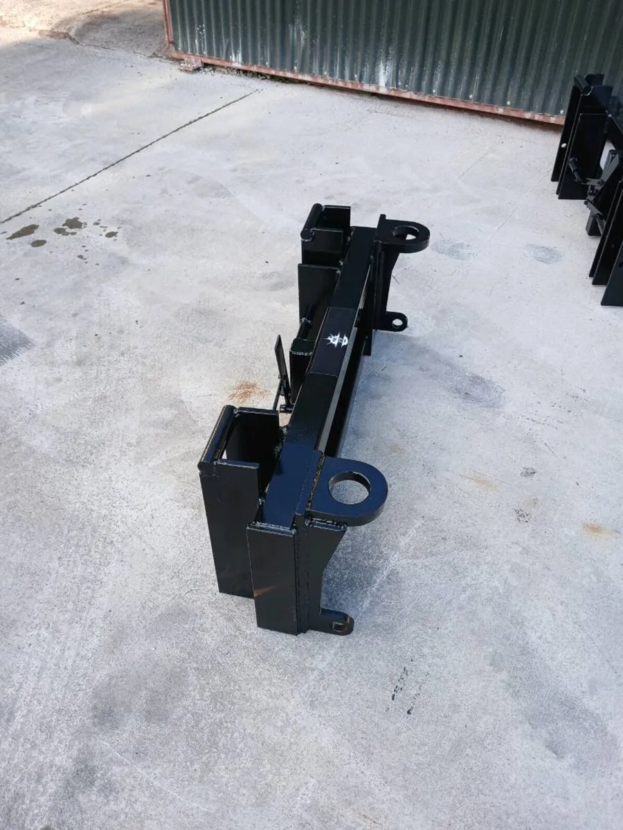 Pinnacle Fabrication Loader Adaptors - Image 3