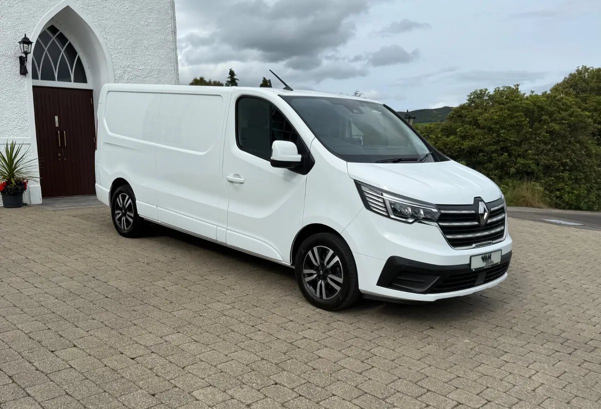 2024 Renault Trafic LWB 2.0 130bhp - Image 1
