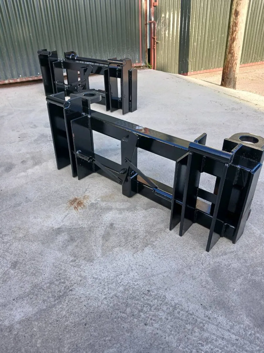 Pinnacle Fabrication Loader Adaptors - Image 1