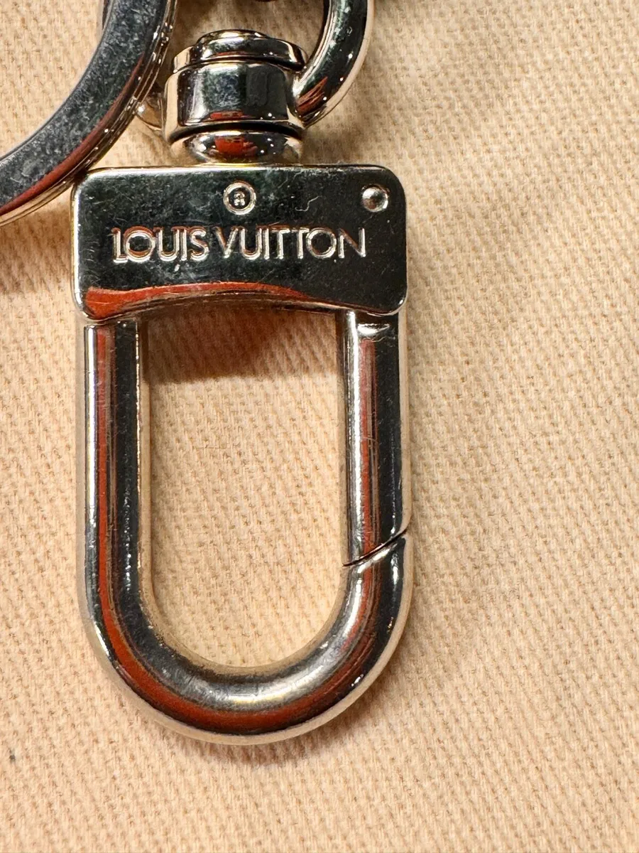 Louis Vuitton key chain - Image 4