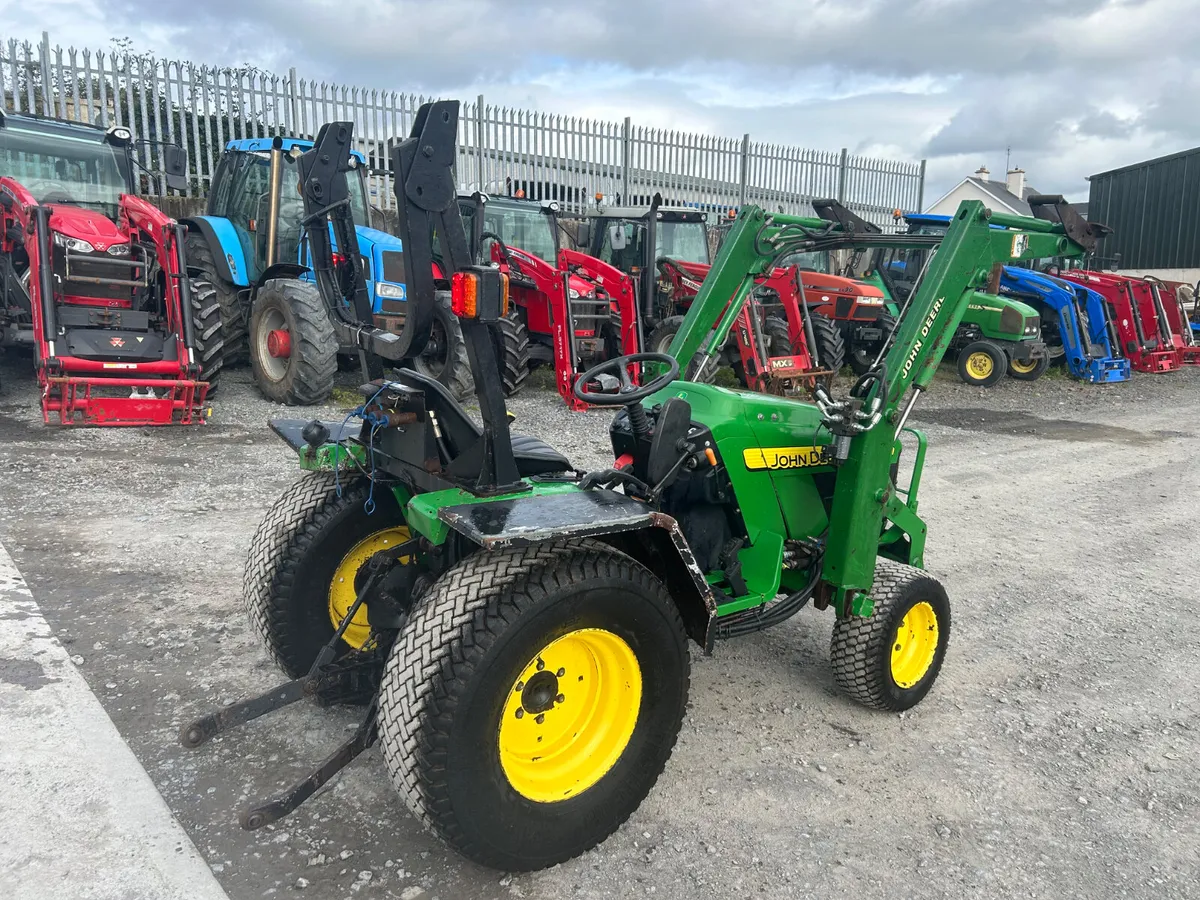 John Deere 4115 Compact Tractor - Image 2