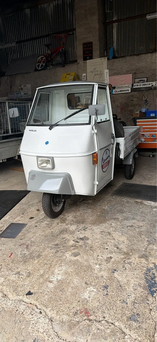 Fully restored piaggio ape 50 tuk tuk - Image 1
