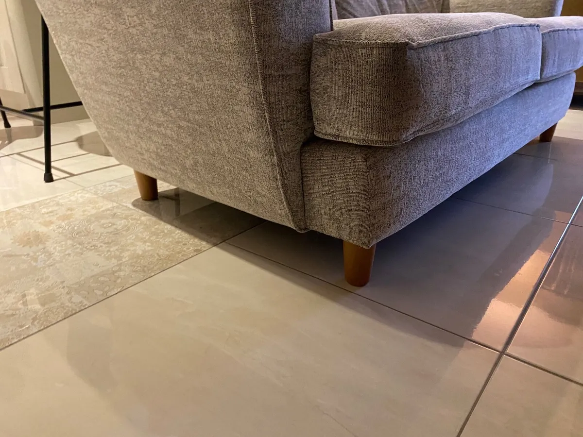 Sofa - Image 4