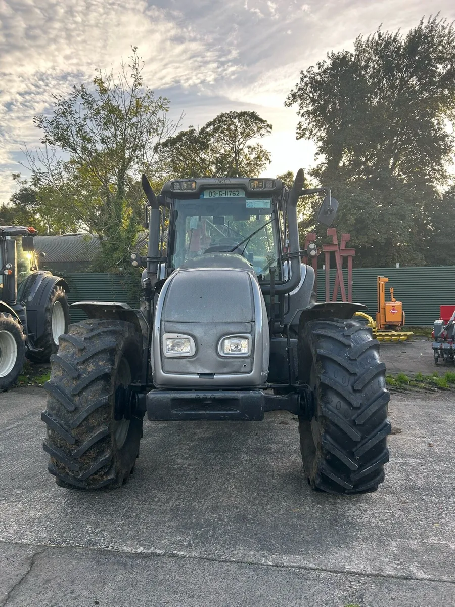 2003 valtra t130 - Image 4