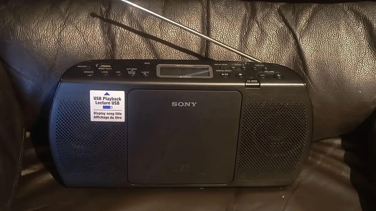 Sony ZS-PE40CP Radio Tuner CD-Player - Image 1