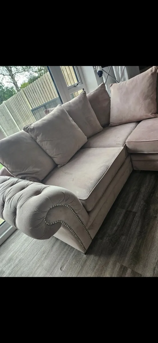 Blush left hand corner suite - Image 2