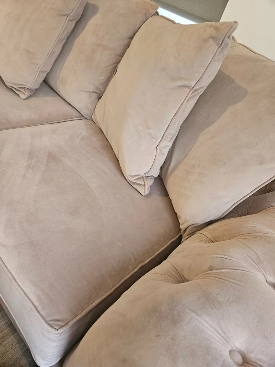 Blush left hand corner suite - Image 3