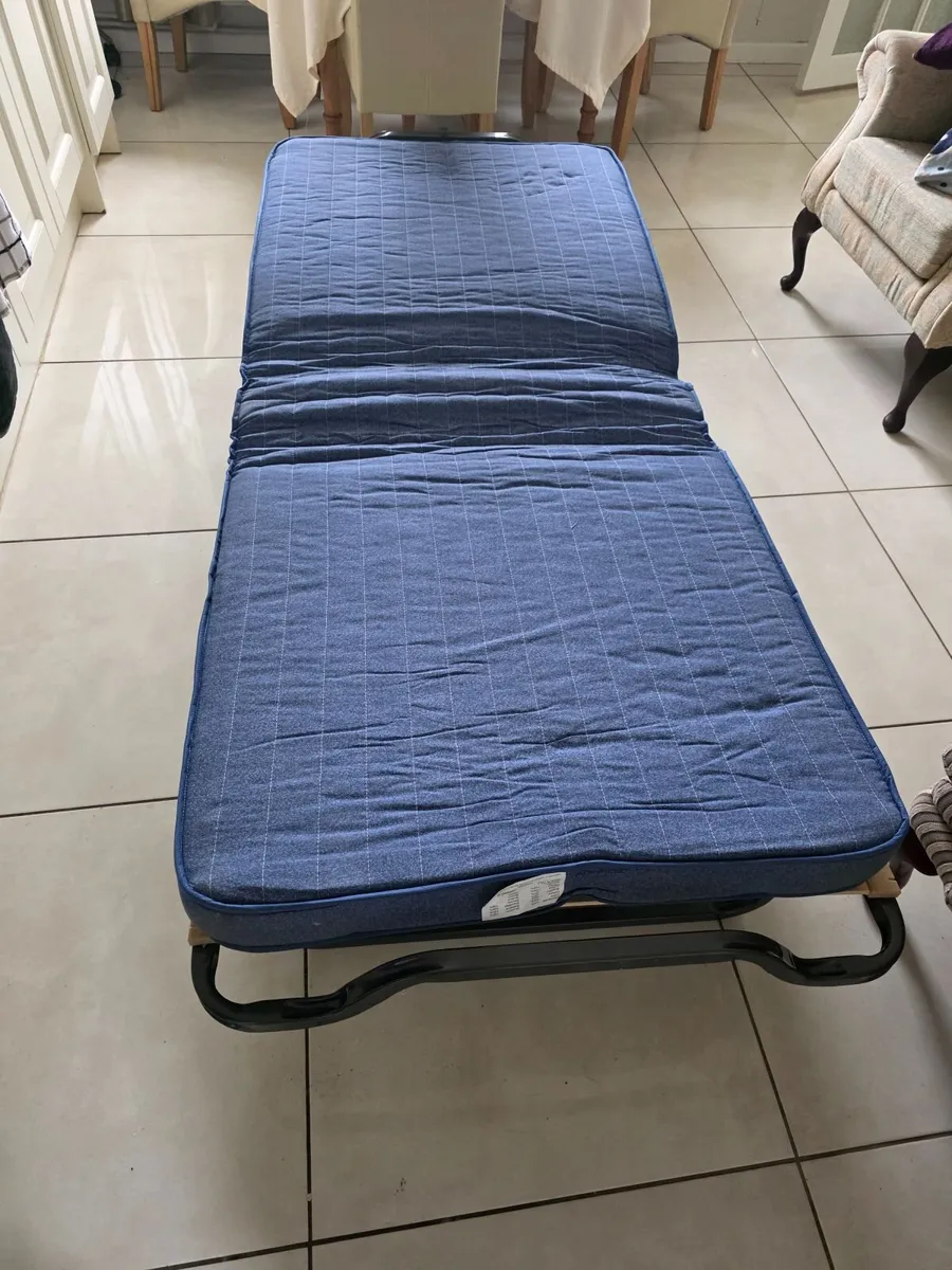 Bed - Image 3