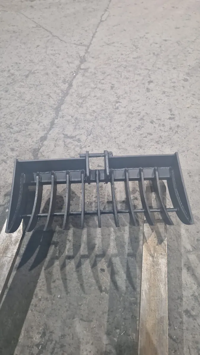 3FT LAWN RAKE TO SUIT 1.5T - Image 1